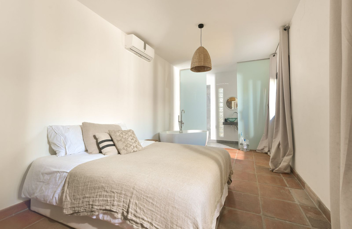 Image 19: Villa - Chalet For sale, Marbella, €2,500,000 [HFMs701229]