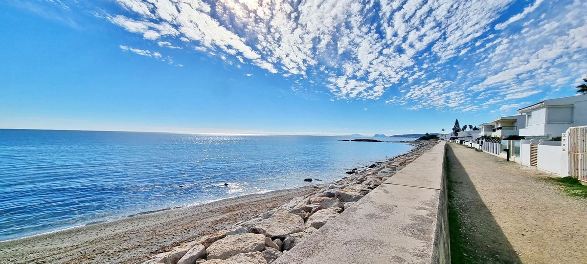 Image 41: Villa - Chalet For sale, Estepona, €1,190,000 [HFMs699443]