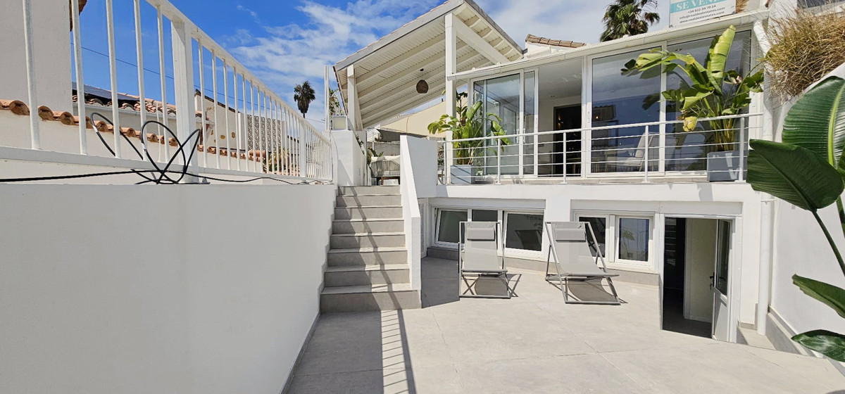 Image 19: Villa - Chalet For sale, Estepona, €1,190,000 [HFMs699443]