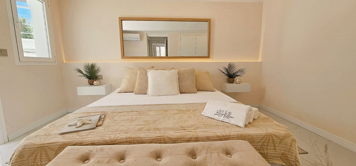 Image 26: Villa - Chalet For sale, Estepona, €1,190,000 [HFMs699443]