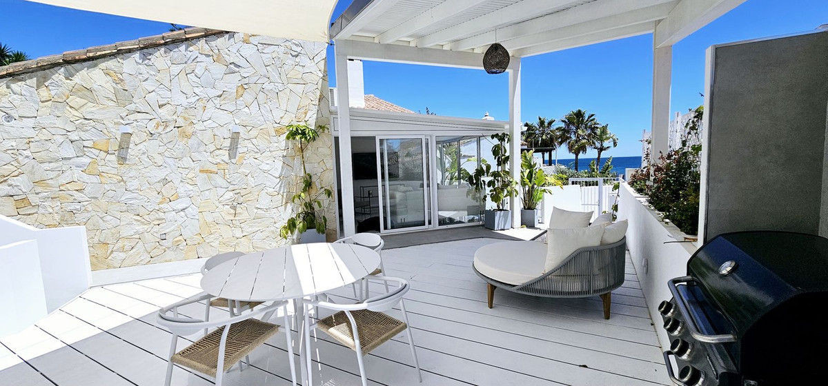 Image 23: Villa - Chalet For sale, Estepona, €1,190,000 [HFMs699443]