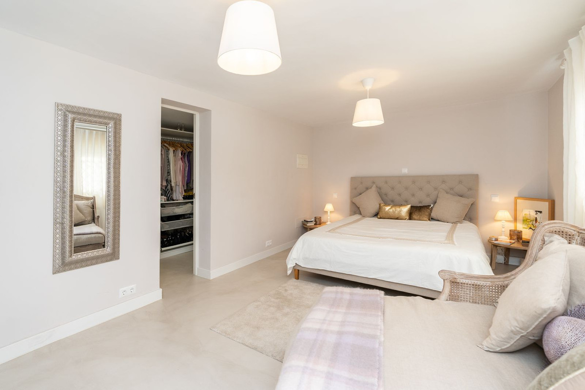 Image 14: Villa - Chalet For sale, San Pedro de Alcántara, €1,950,000 [HFMs698534]