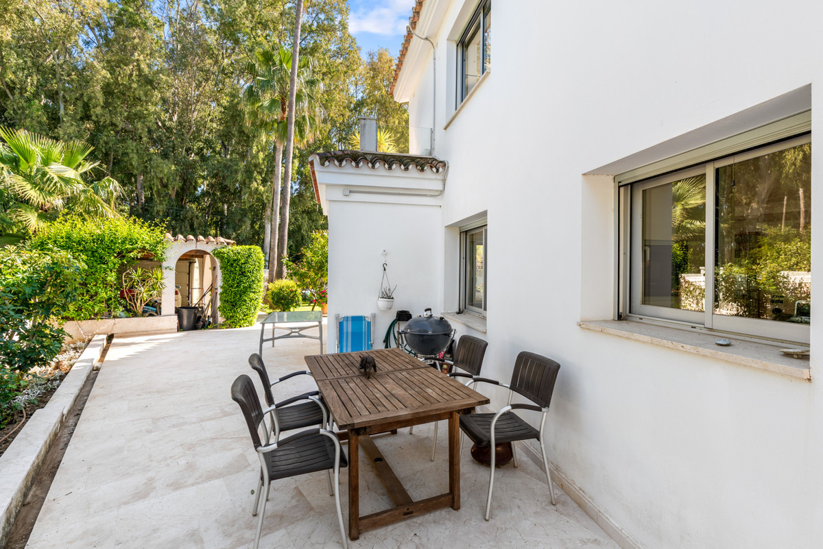 Image 36: Detached Villa For sale, San Pedro de Alcántara, €1,900,000 [HFMs698530]