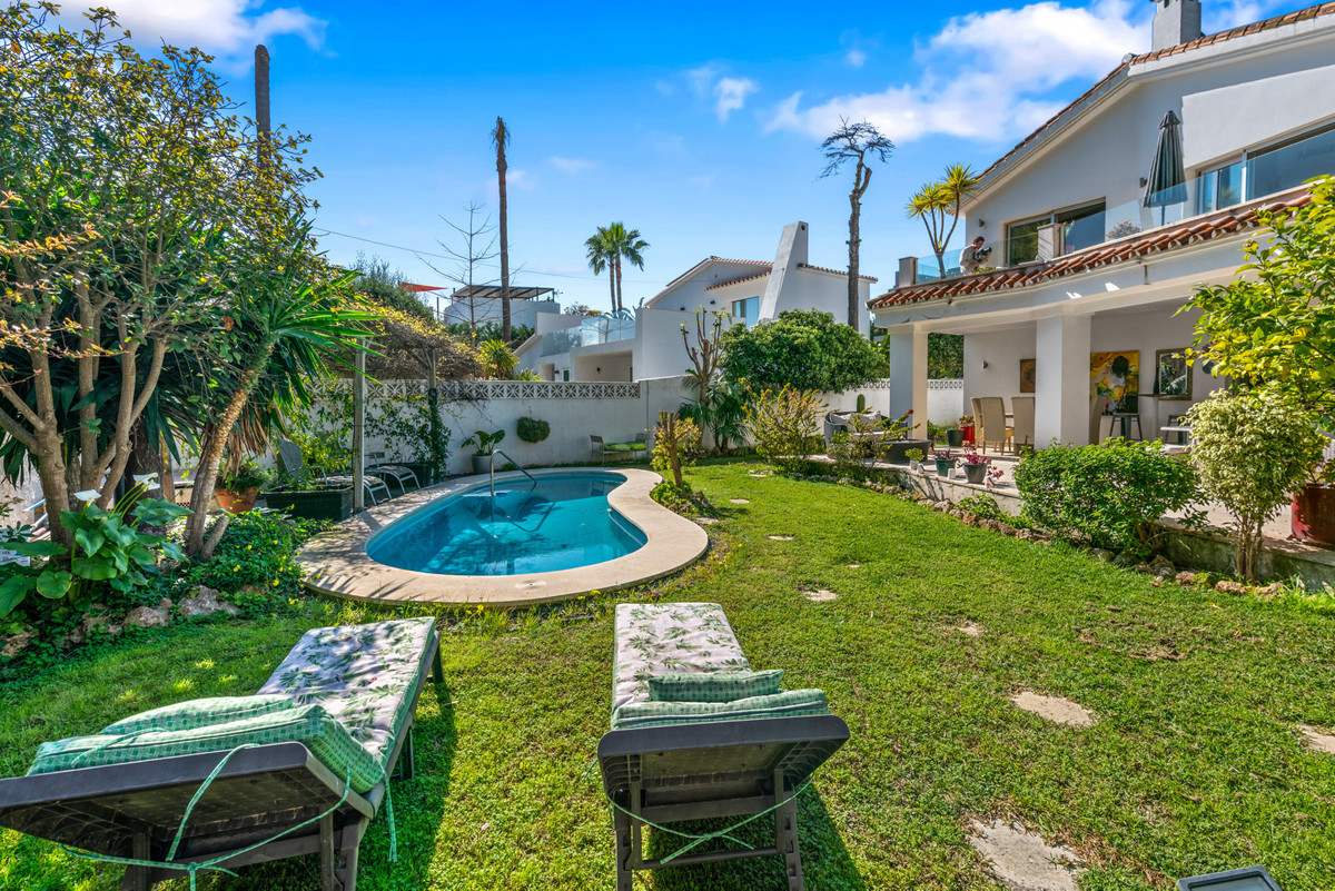 Image 2: Detached Villa For sale, San Pedro de Alcántara, €1,900,000 [HFMs698530]