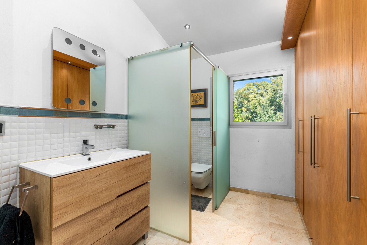 Image 25: Detached Villa For sale, San Pedro de Alcántara, €1,900,000 [HFMs698530]