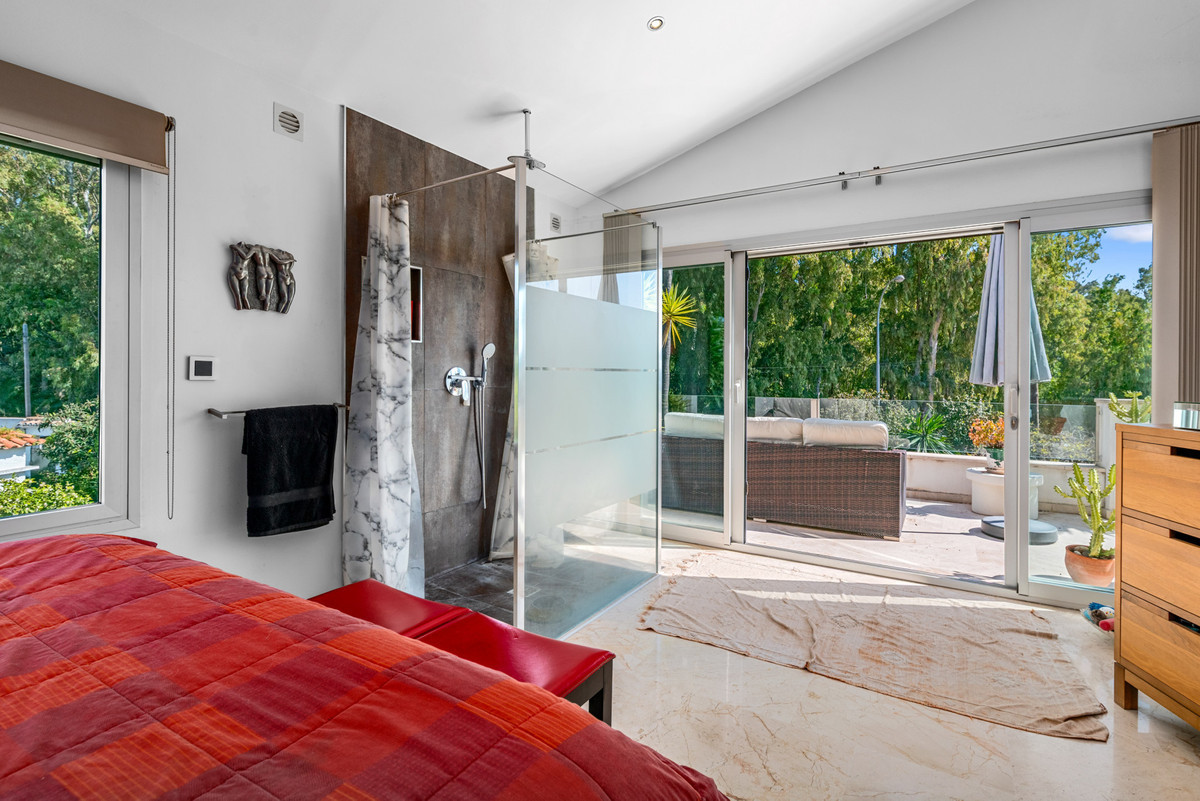 Image 19: Detached Villa For sale, San Pedro de Alcántara, €1,900,000 [HFMs698530]