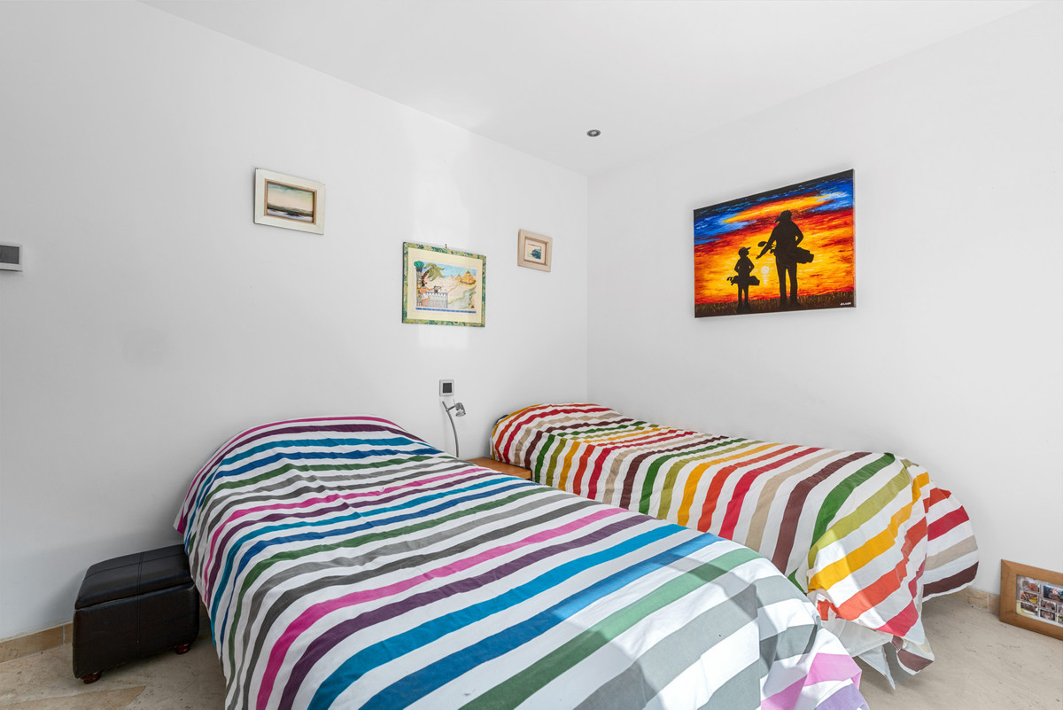 Image 29: Detached Villa For sale, San Pedro de Alcántara, €1,900,000 [HFMs698530]