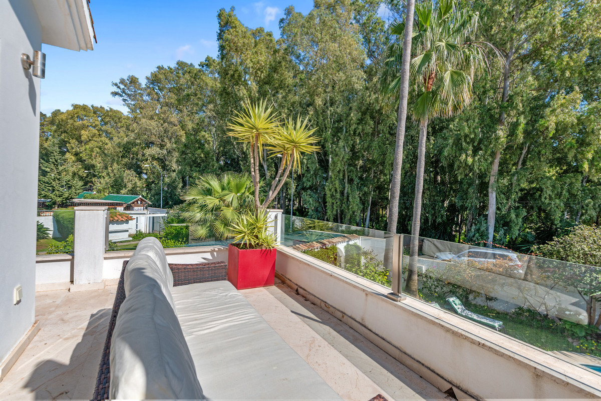 Image 22: Detached Villa For sale, San Pedro de Alcántara, €1,900,000 [HFMs698530]