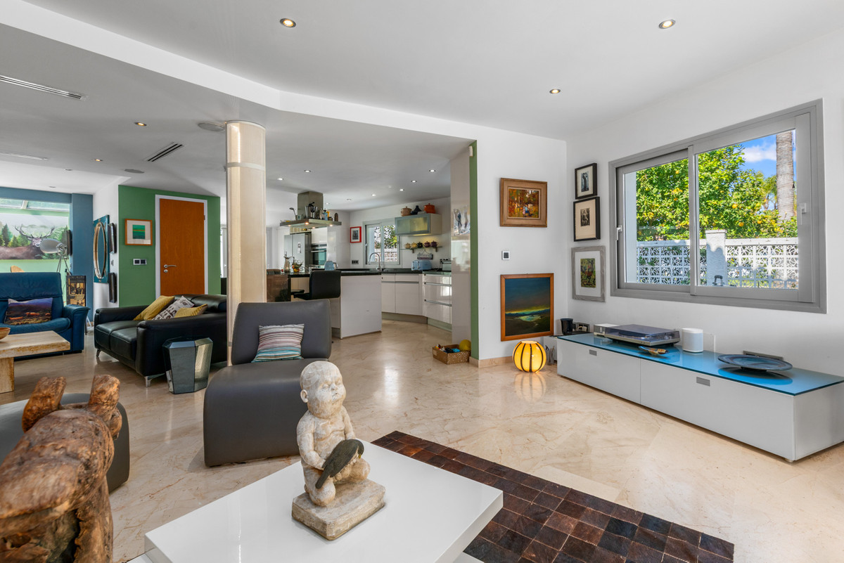 Image 8: Detached Villa For sale, San Pedro de Alcántara, €1,900,000 [HFMs698530]