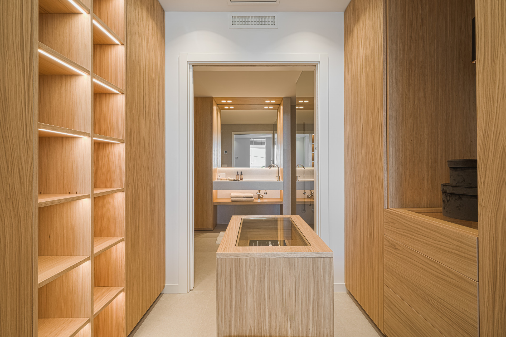 Image 15: Ground Floor Apartment For sale, Nueva Andalucía, €1,349,000 [HFMs694934]