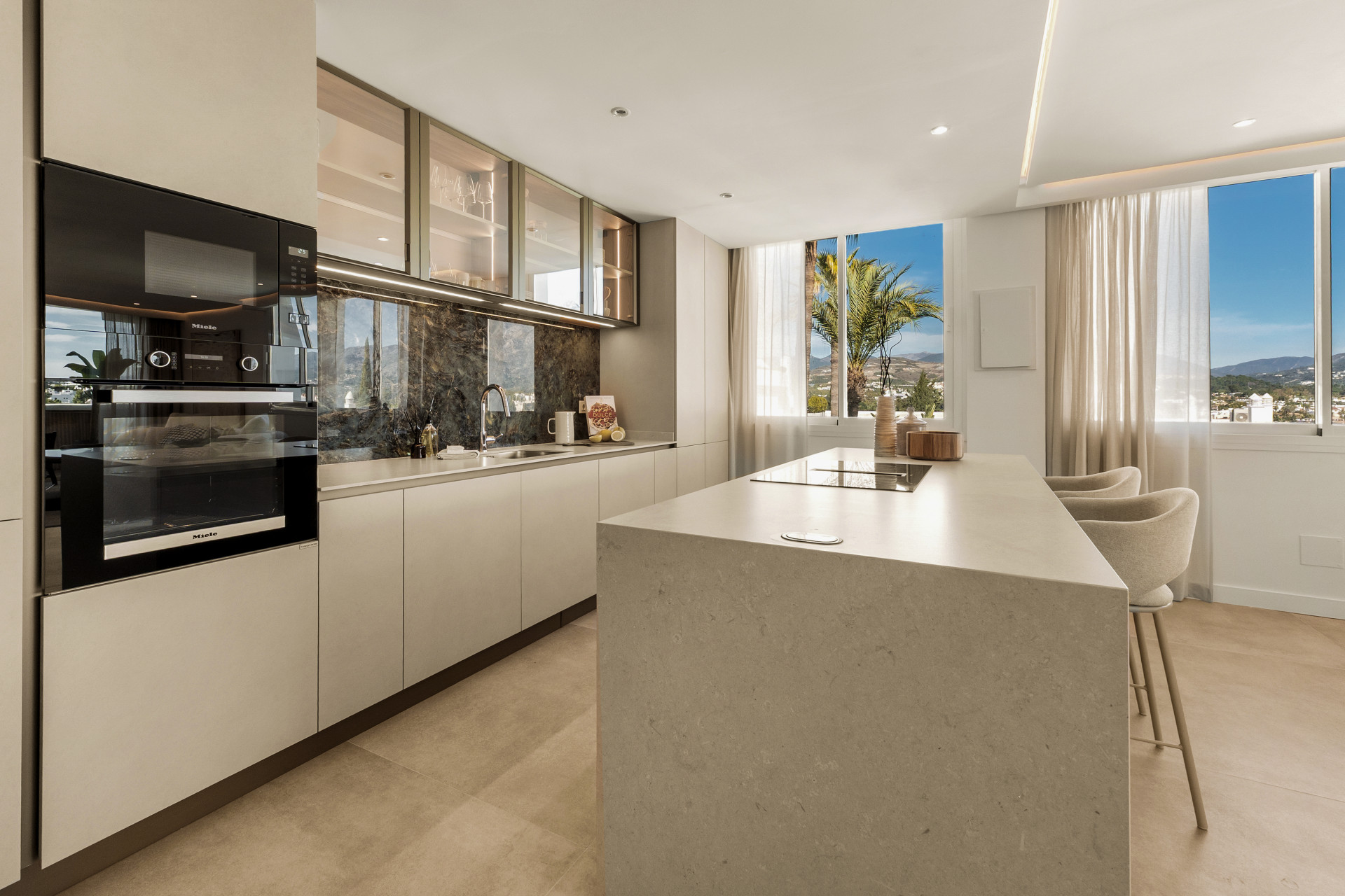 Image 14: Apartment For sale, Nueva Andalucía, €690,000 [HFMs693099]