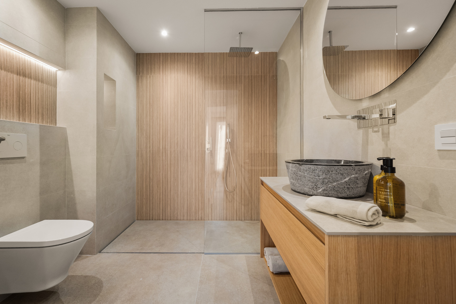 Image 24: Apartment For sale, Nueva Andalucía, €690,000 [HFMs693099]