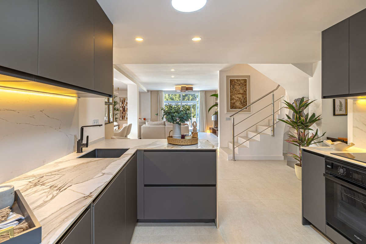 Image 13: Detached Villa For sale, Mijas Costa, €1,450,000 [HFMs694174]