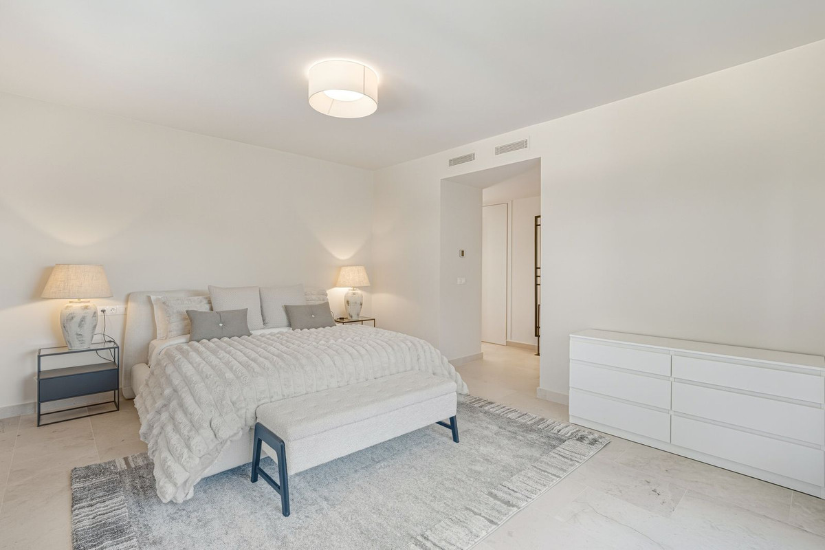 Image 20: Villa - Chalet For sale, Marbella, €3,900,000 [HFMs694175]