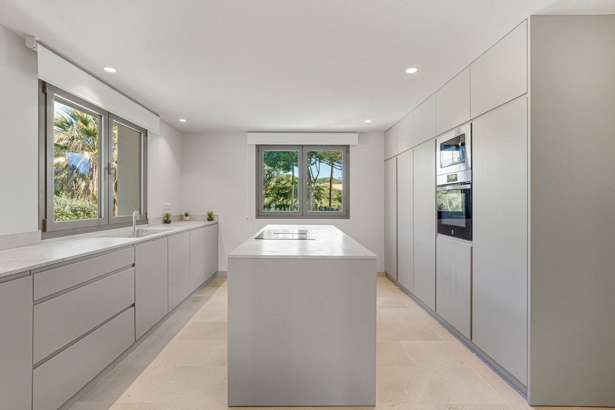 Image 13: Villa - Chalet For sale, Marbella, €3,900,000 [HFMs694175]