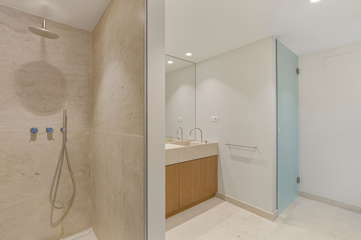 Image 35: Villa - Chalet For sale, Marbella, €3,900,000 [HFMs694175]