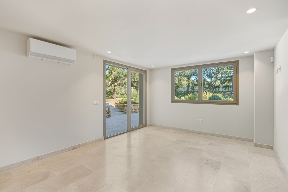 Image 33: Villa - Chalet For sale, Marbella, €3,900,000 [HFMs694175]