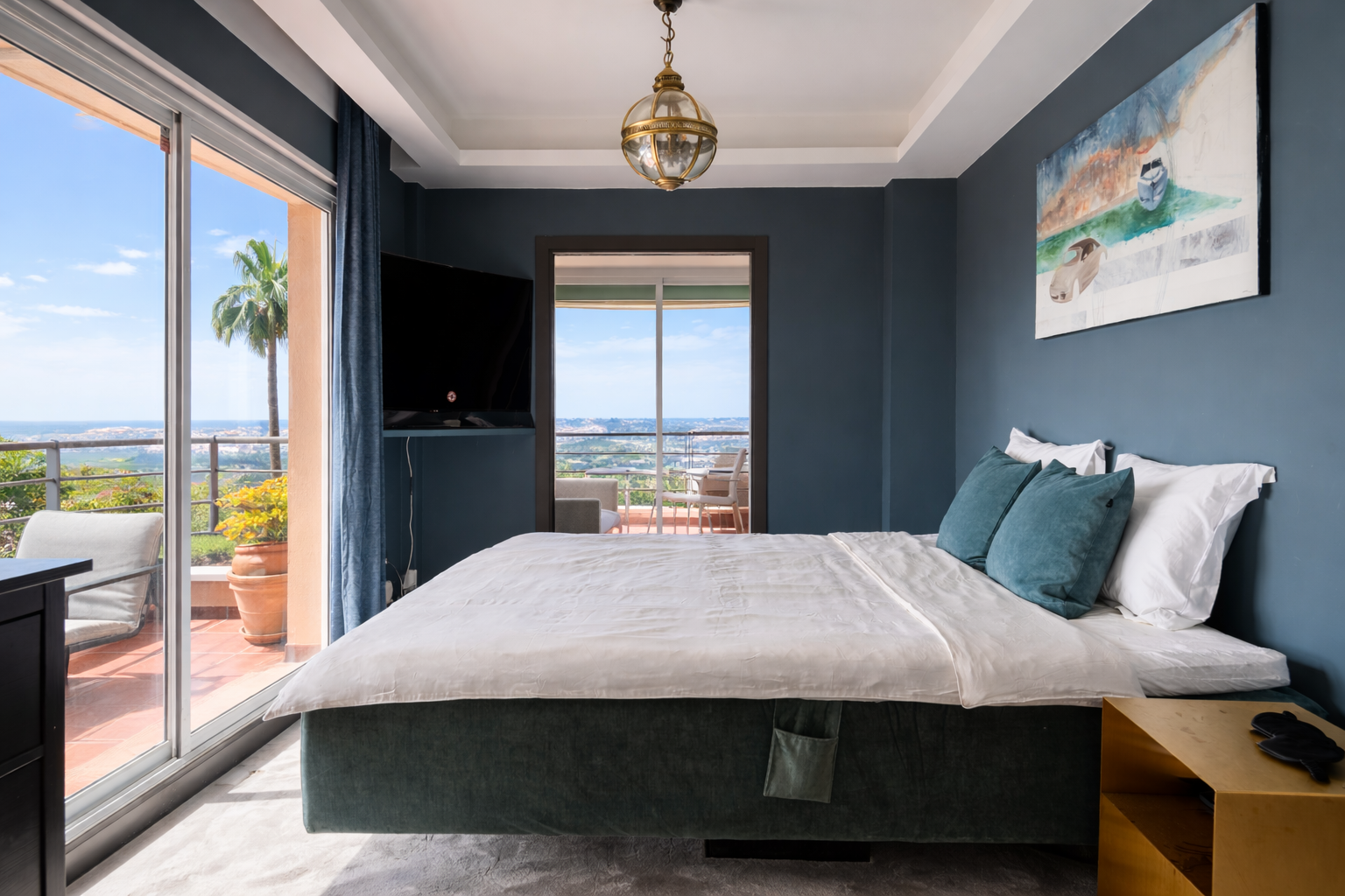 Image 8: Apartment For sale, Nueva Andalucía, €1,350,000 [HFMs694410]