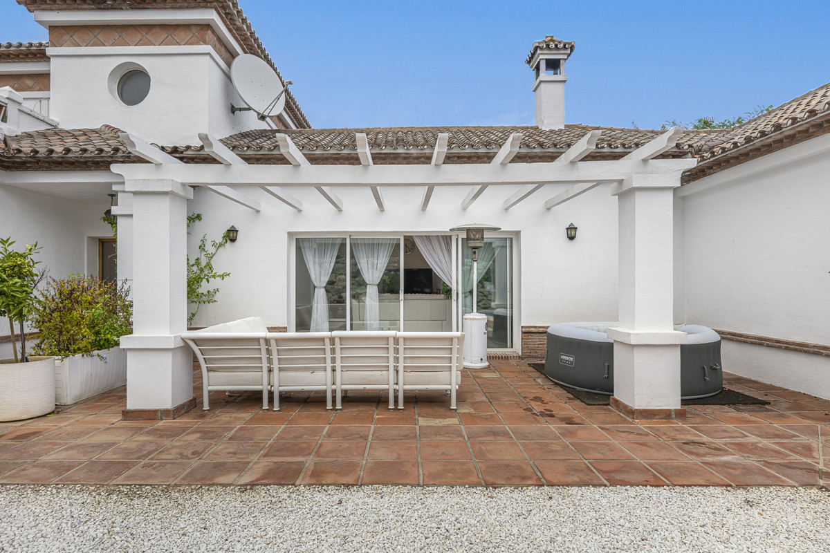 Image 3: Detached Villa For sale, sotogrande, €950,000 [HFMs694427]