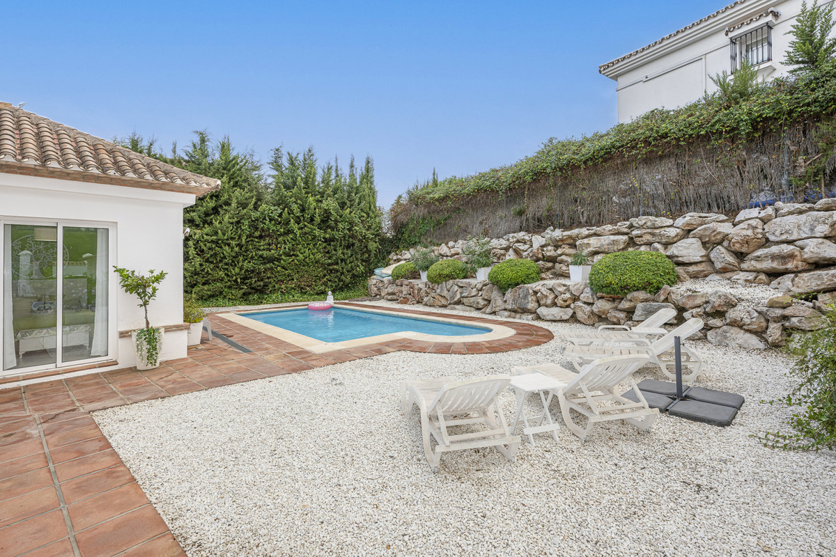 Image 1: Detached Villa For sale, sotogrande, €950,000 [HFMs694427]