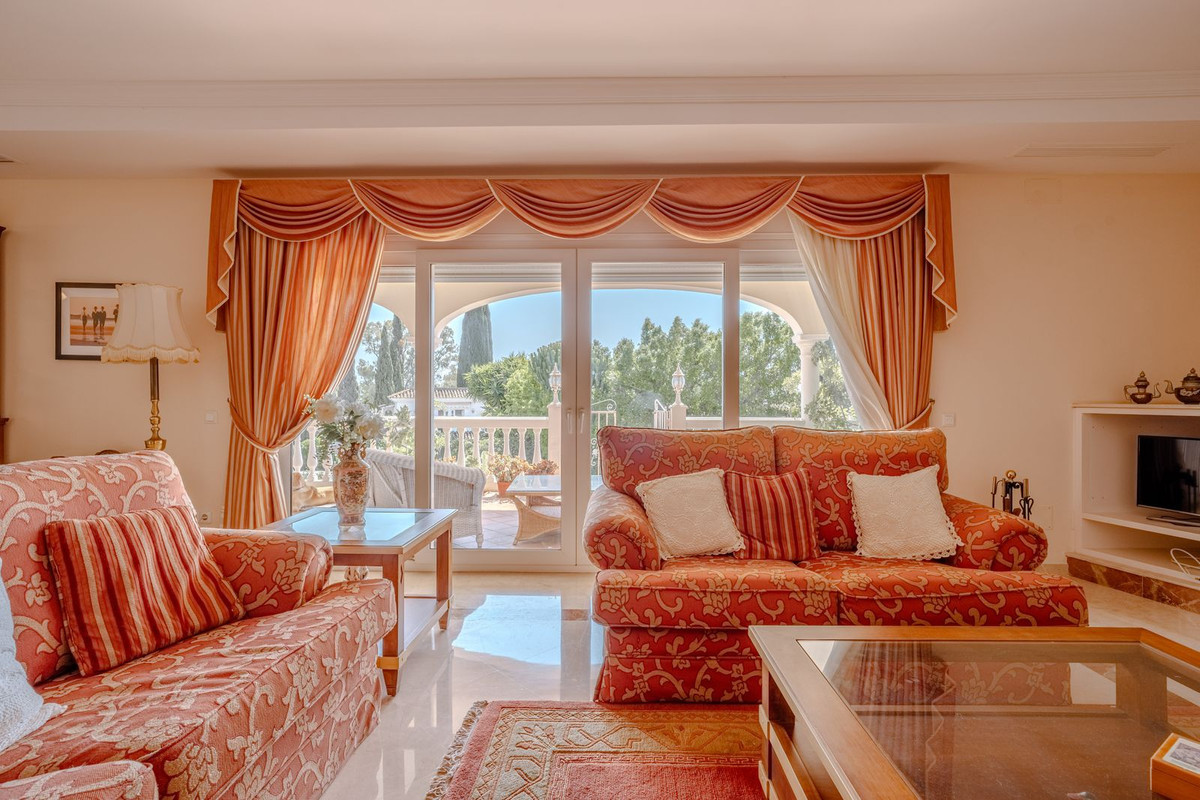 Image 4: Detached Villa For sale, Estepona, €2,150,000 [HFMs695581]