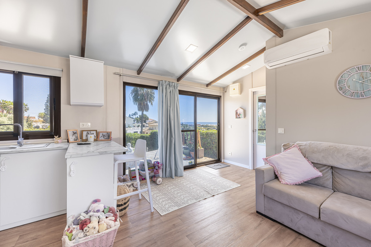 Image 49: Villa - Chalet For sale, Estepona, €1,550,000 [HFMs695787]