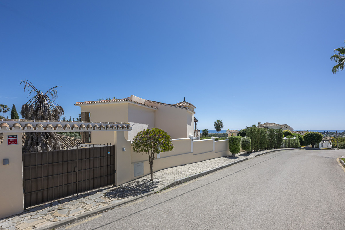 Image 59: Villa - Chalet For sale, Estepona, €1,550,000 [HFMs695787]