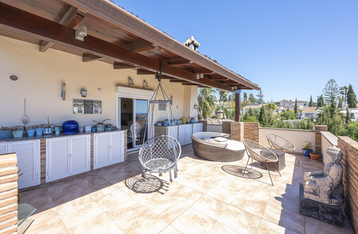 Image 23: Villa - Chalet For sale, Estepona, €1,550,000 [HFMs695787]