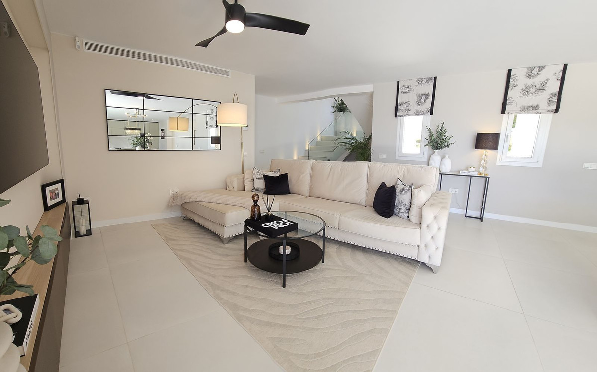 Image 8: Detached Villa For sale, Mijas Costa, €1,895,000 [HFMs695138]