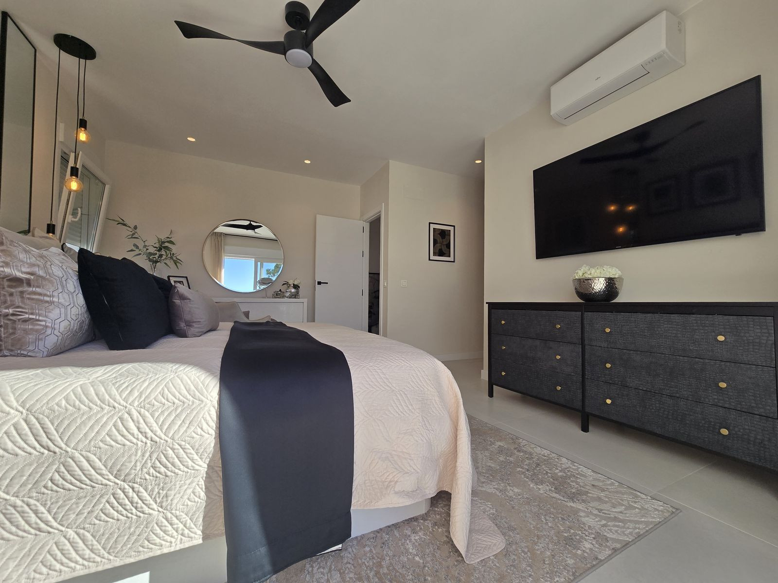 Image 22: Detached Villa For sale, Mijas Costa, €1,895,000 [HFMs695138]