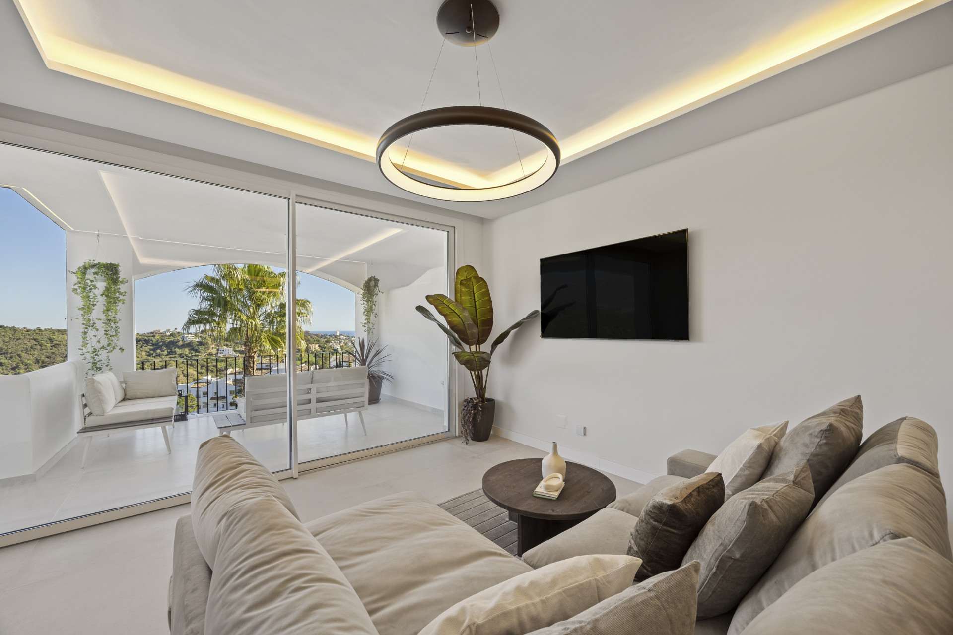 Image 5: Apartment For sale, Benahavís, €890,000 [HFMs685078]