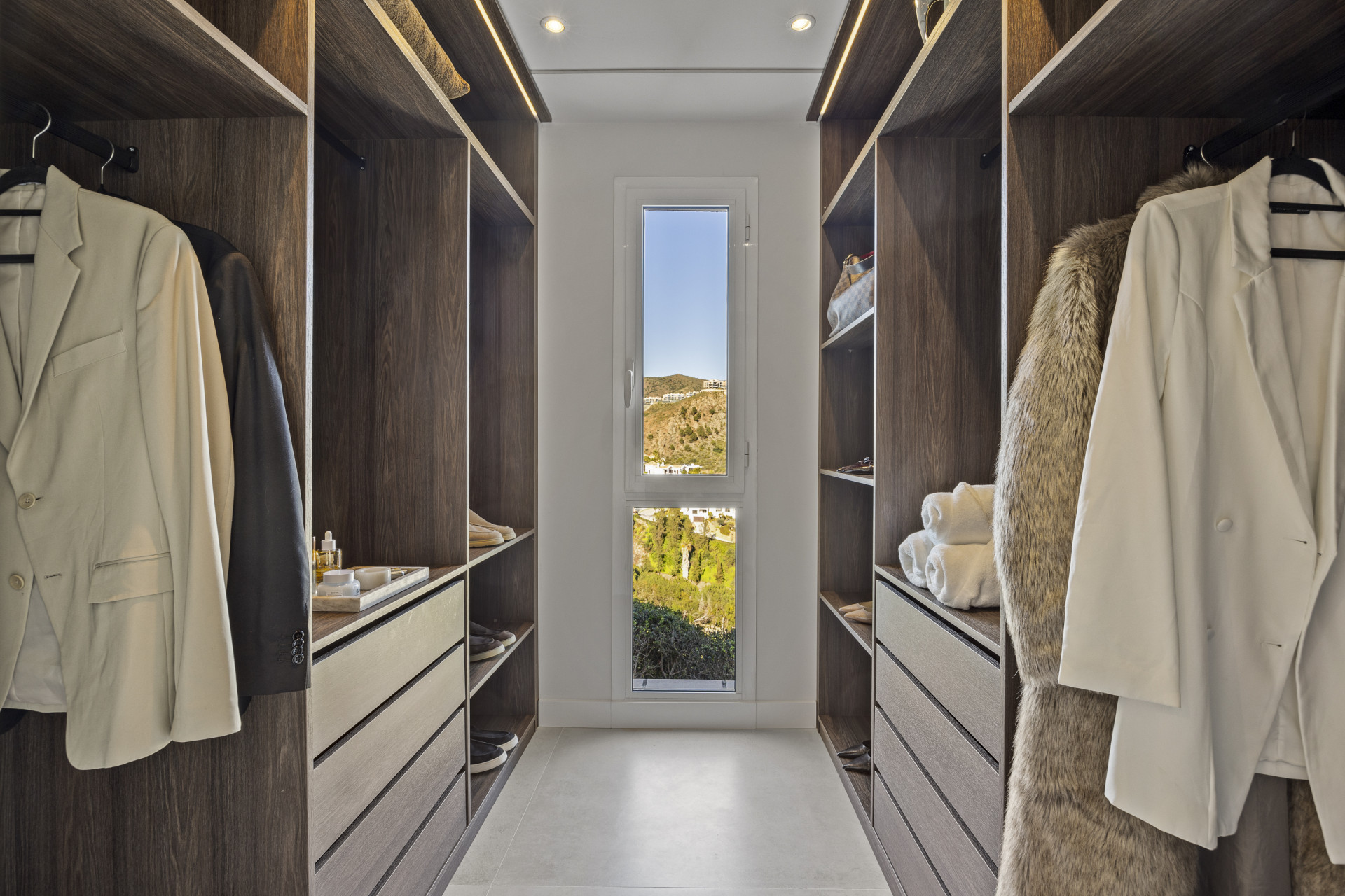 Image 24: Apartment For sale, Benahavís, €890,000 [HFMs685078]