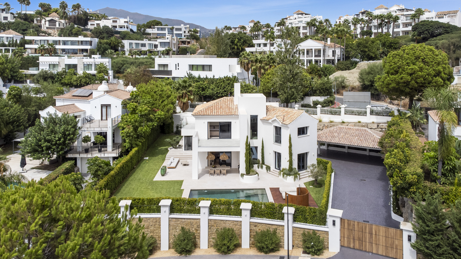 Image 36: detached villa For sale, Benahavís, €3,650,000 [HFM-C40153]