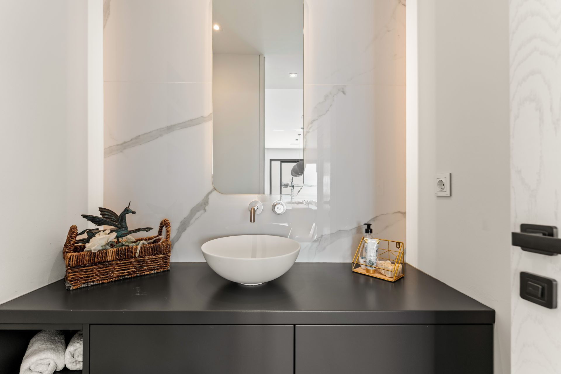 Image 31: apartment For sale, Benahavís, €2,149,000 [HFM-C40150]