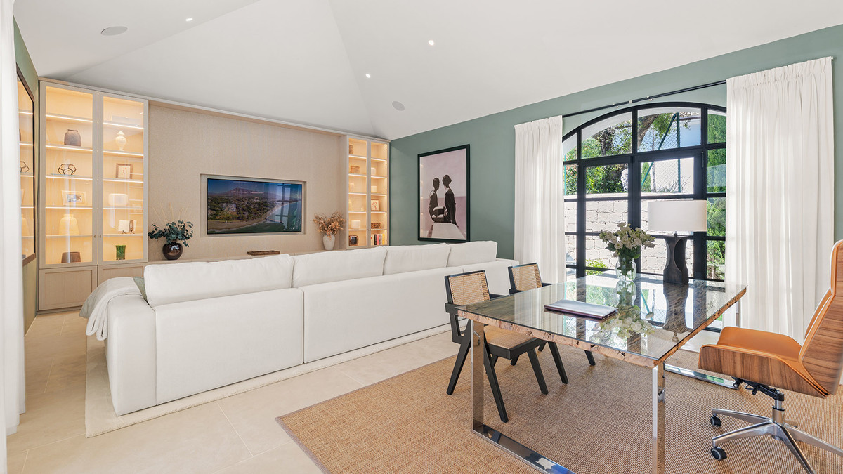 Image 47: detached villa For sale, The Golden Mile, €17,500,000 [HFM-C40151]