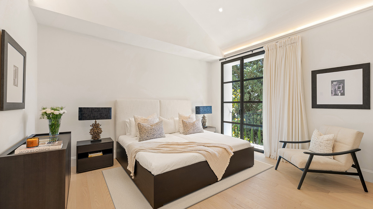 Image 47: detached villa For sale, The Golden Mile, €17,500,000 [HFM-C40151]