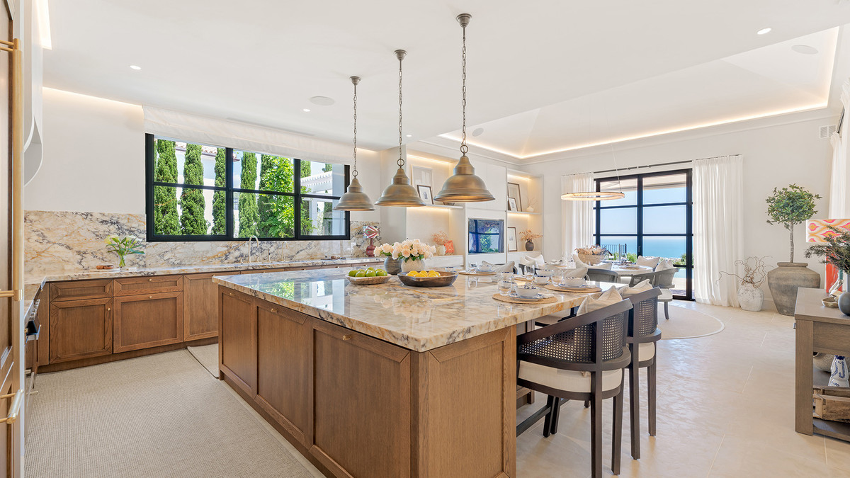 Image 47: detached villa For sale, The Golden Mile, €17,500,000 [HFM-C40151]