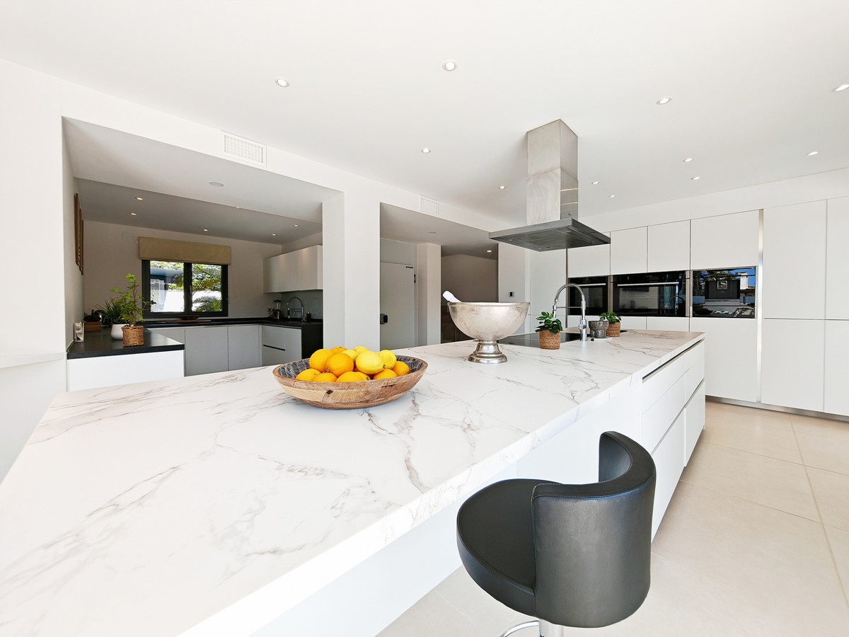 Image 35: detached villa For sale, Marbella, €2,595,000 [HFM-CL10181]