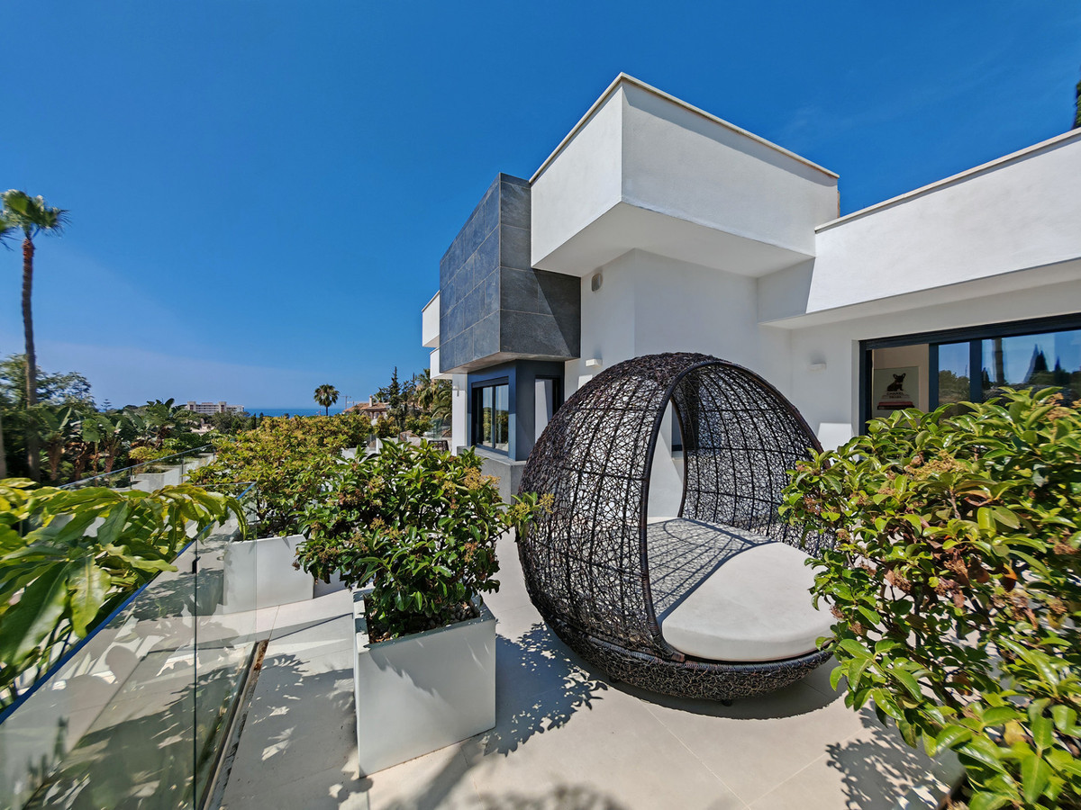 Image 35: detached villa For sale, Marbella, €2,595,000 [HFM-CL10181]