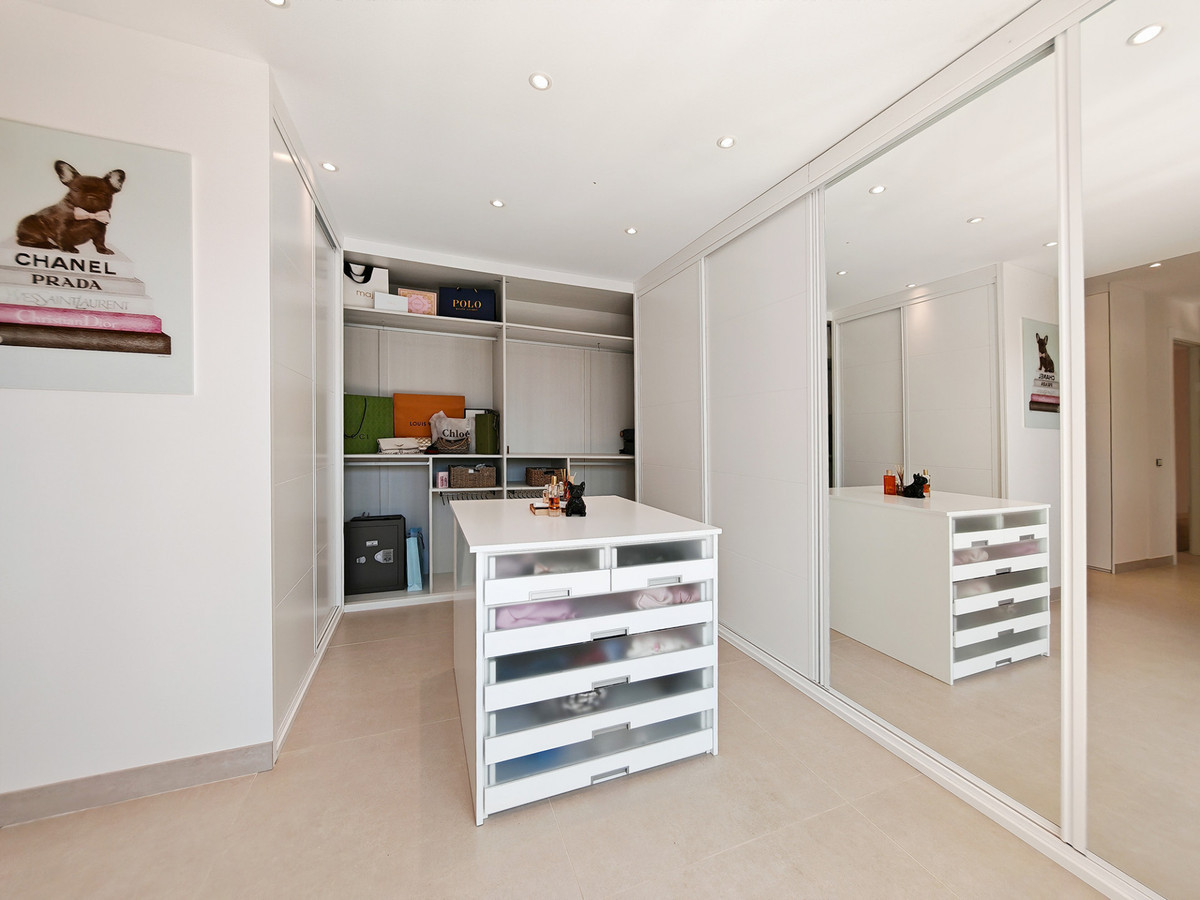 Image 35: detached villa For sale, Marbella, €2,595,000 [HFM-CL10181]