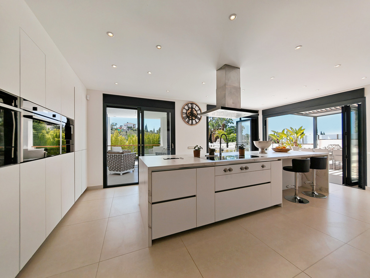 Image 35: detached villa For sale, Marbella, €2,595,000 [HFM-CL10181]