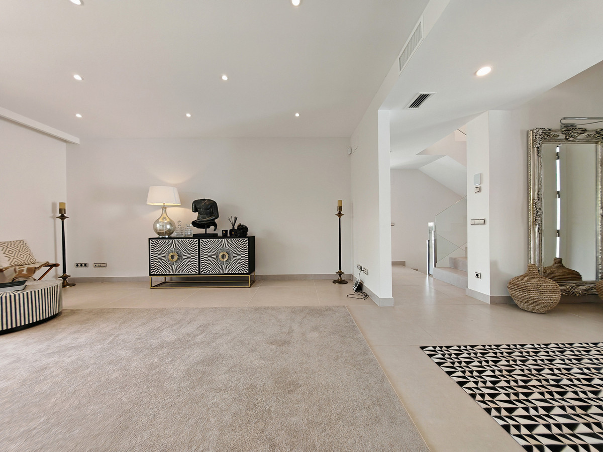 Image 35: detached villa For sale, Marbella, €2,595,000 [HFM-CL10181]