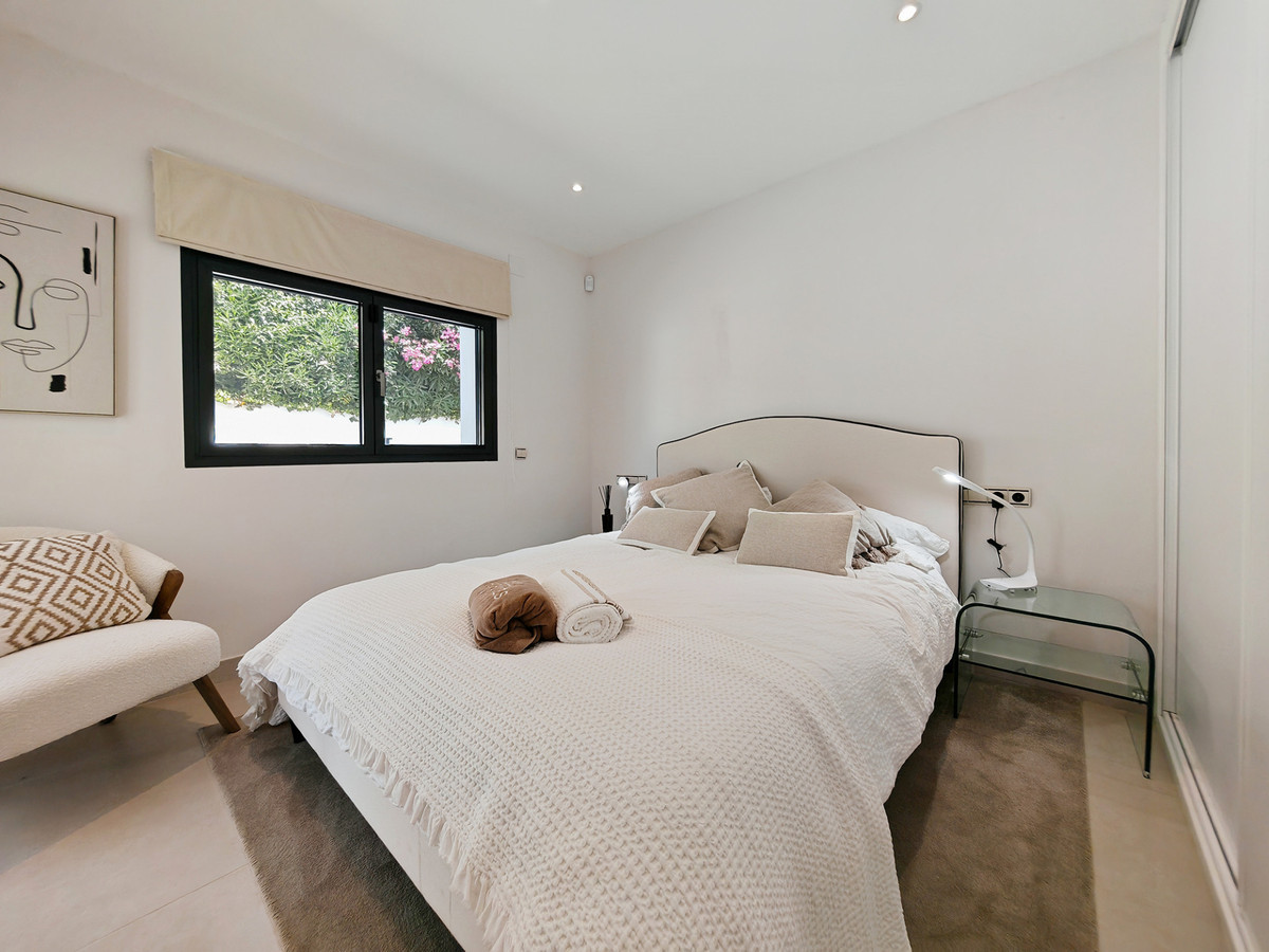 Image 35: detached villa For sale, Marbella, €2,595,000 [HFM-CL10181]