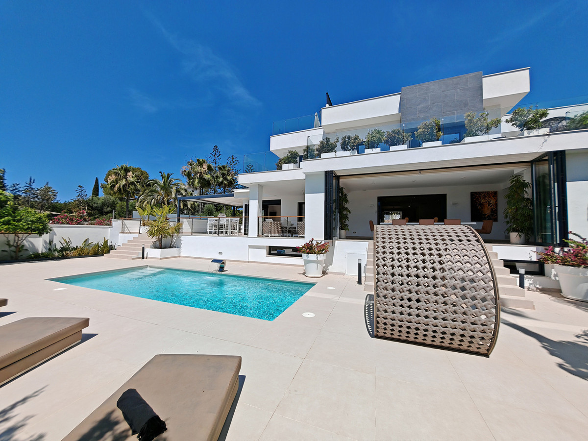 Image 35: detached villa For sale, Marbella, €2,595,000 [HFM-CL10181]