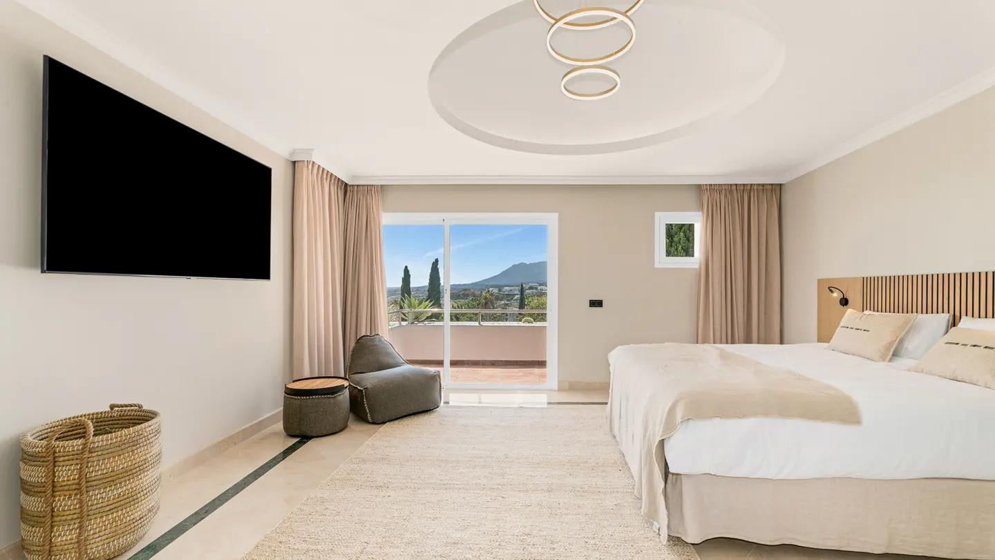 Image 22: villa - chalet For sale, Benahavís, €2,450,000 [HFM-CL10174]