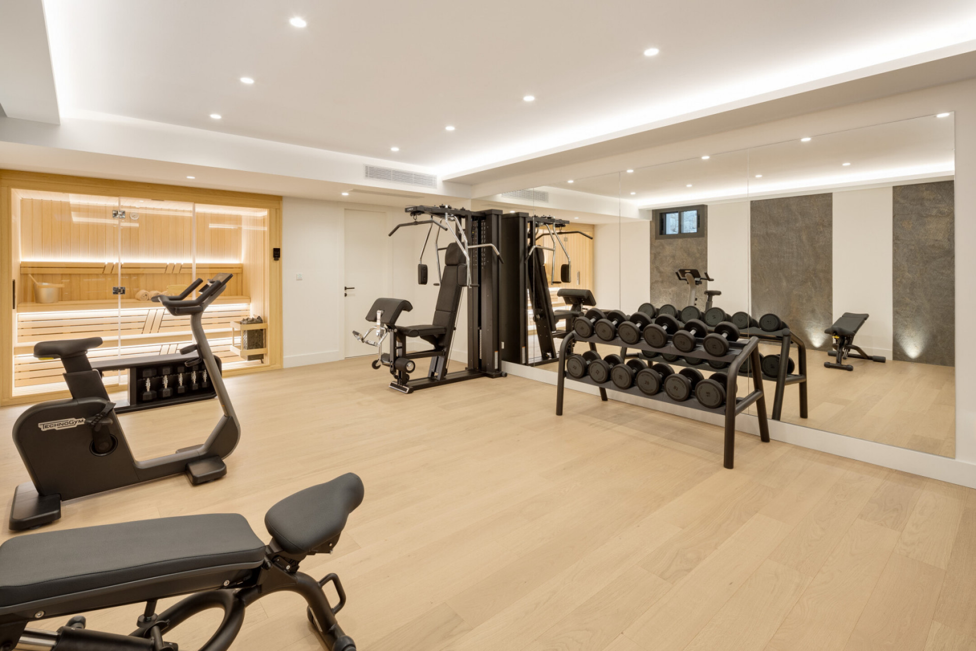 Image 42: detached villa For sale, Nueva Andalucía, €6,250,000 [HFM-C40146]