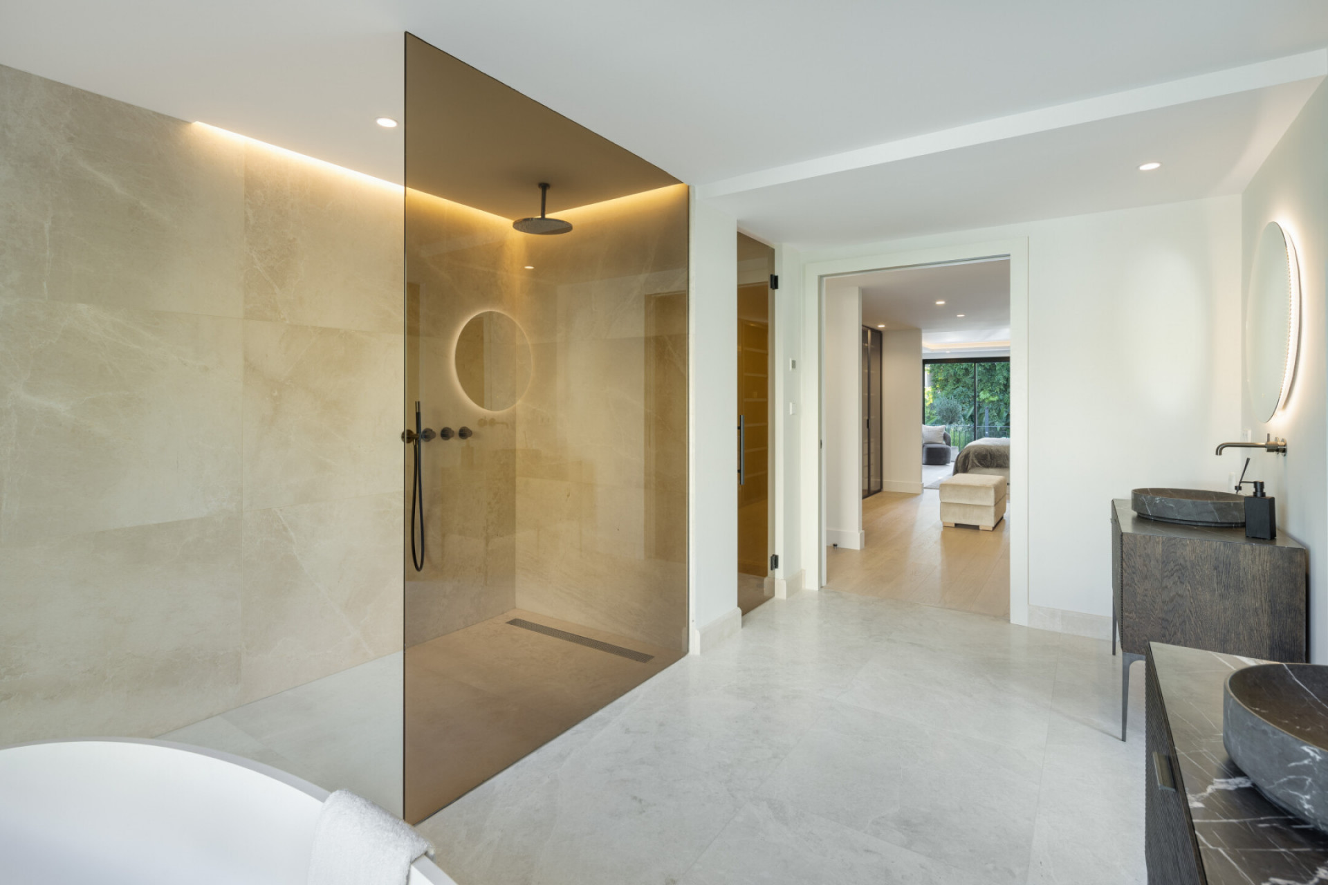 Image 42: detached villa For sale, Nueva Andalucía, €6,250,000 [HFM-C40146]