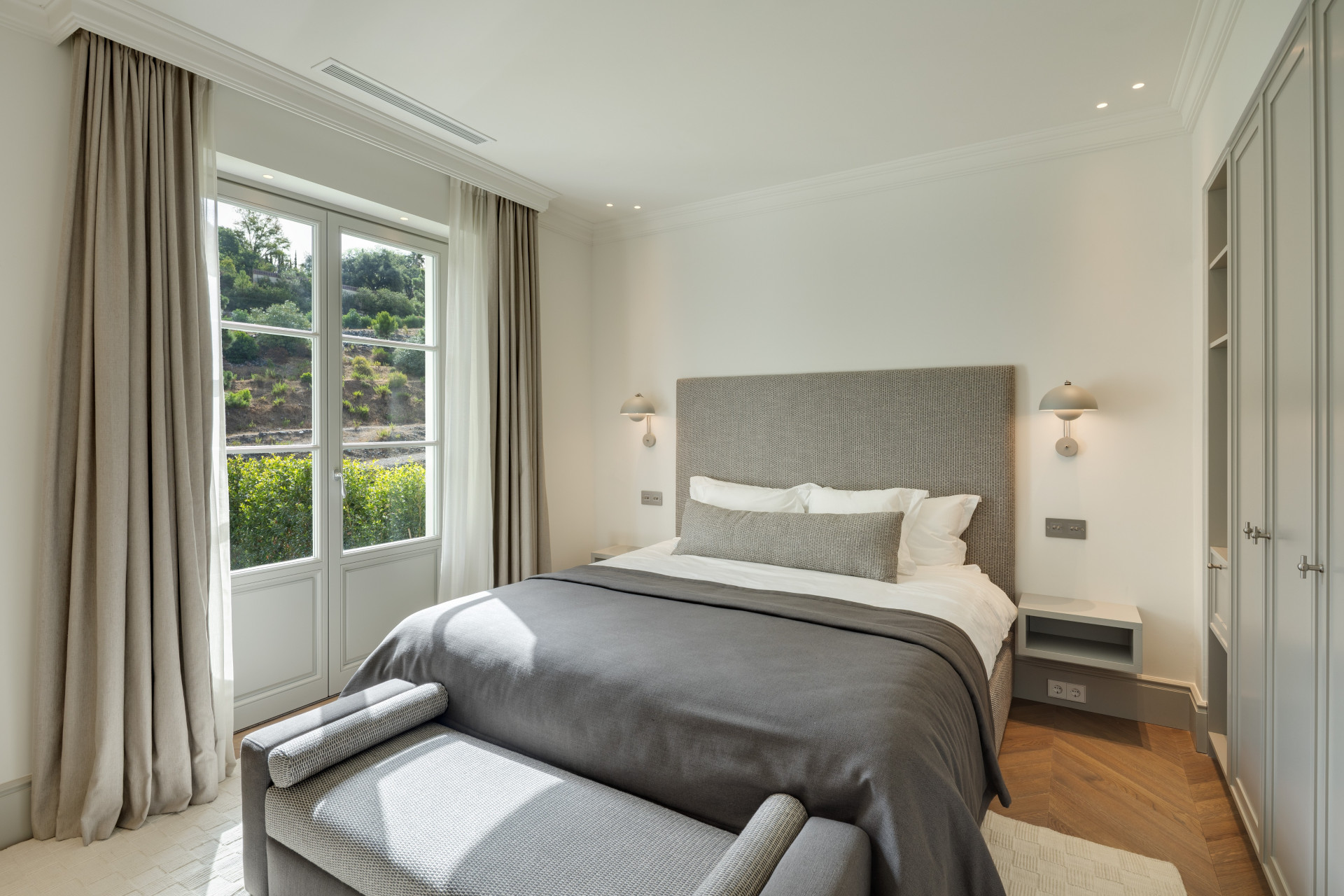 Image 44: detached villa For sale, Benahavís, €8,000,000 [HFM-C40145]