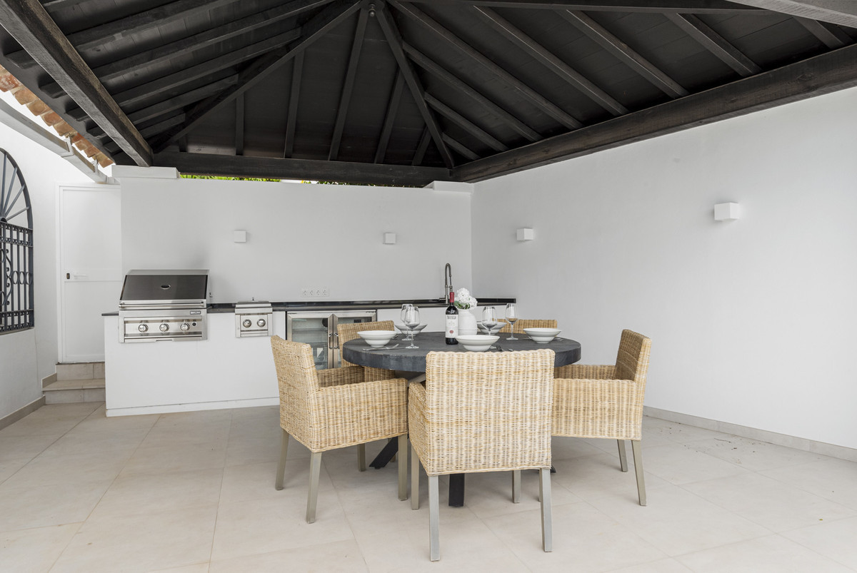 Image 50: detached villa For sale, Benahavís, €2,995,000 [HFM-CL10176]