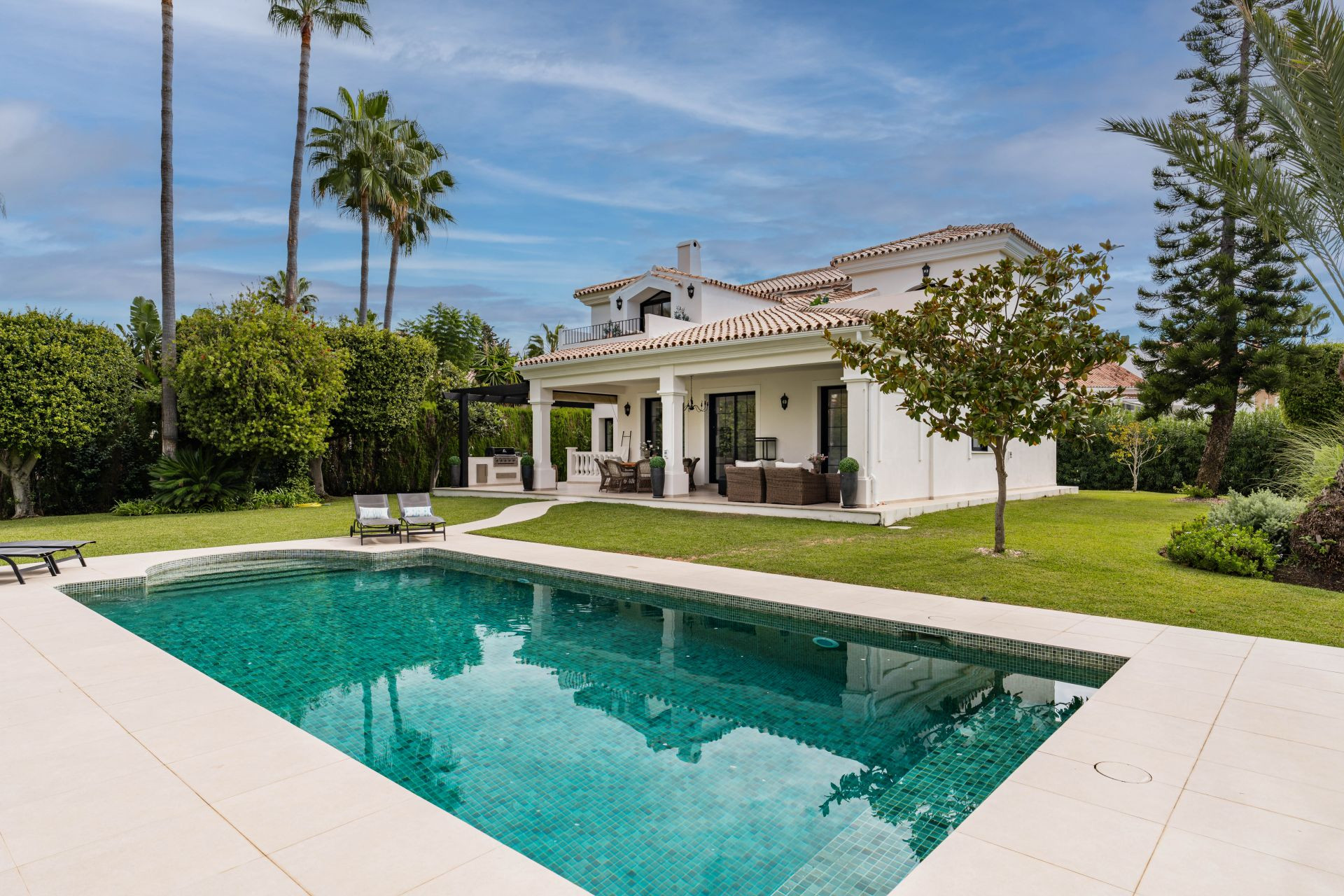 Image 32: detached villa For sale, Estepona, €2,895,000 [HFM-C40159]